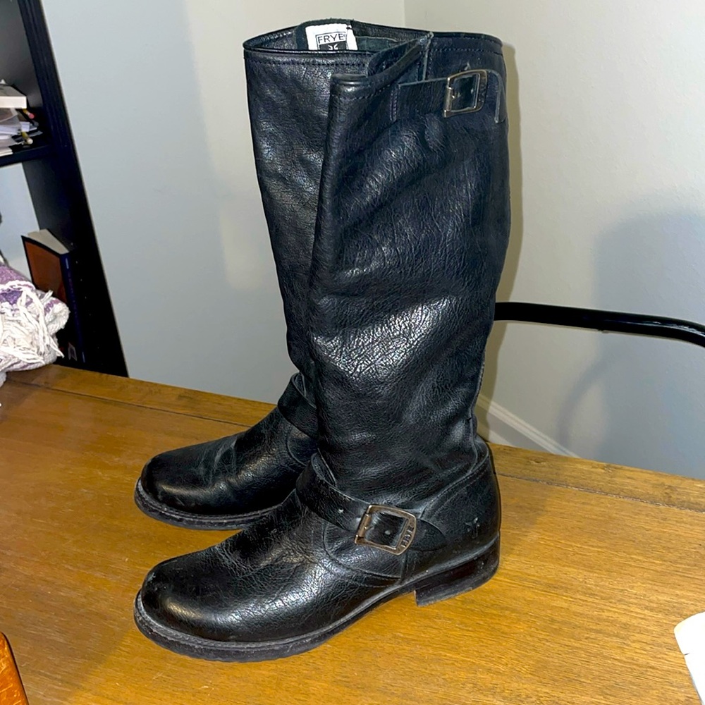 Frye Veronica Boots 8.5